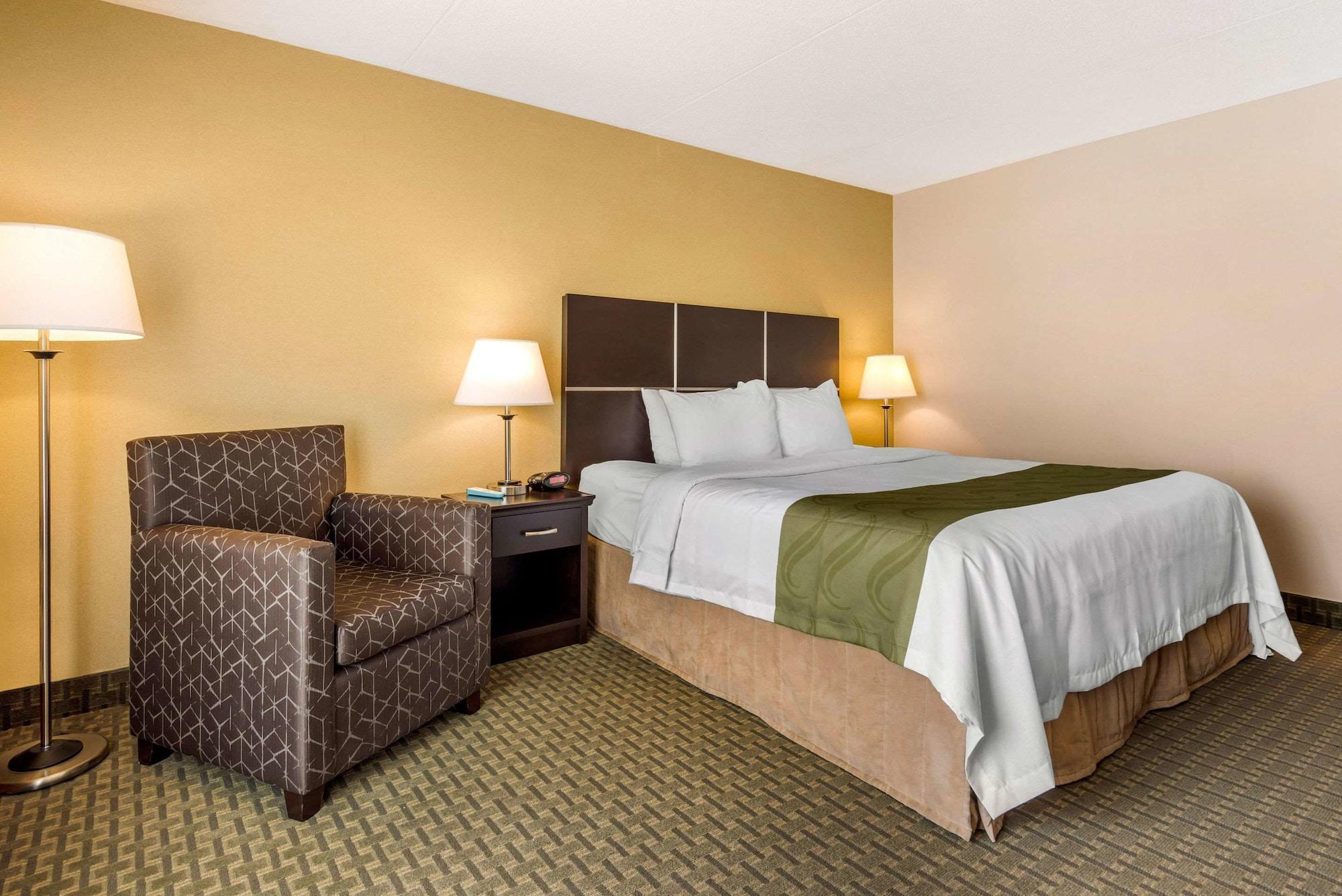 Quality Inn & Suites Brampton Esterno foto