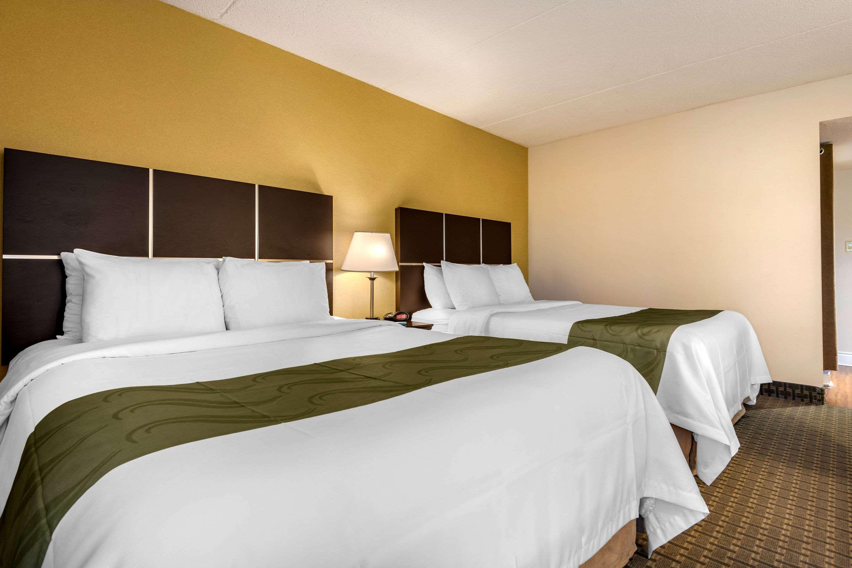 Quality Inn & Suites Brampton Esterno foto
