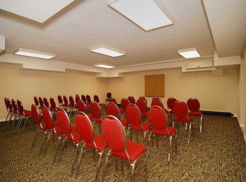 Quality Inn & Suites Brampton Esterno foto