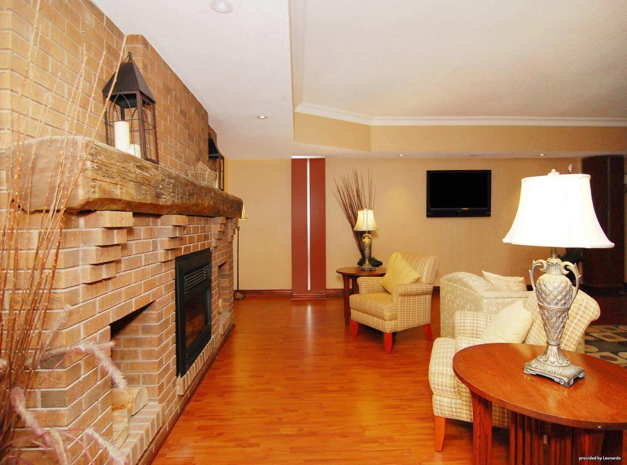 Quality Inn & Suites Brampton Esterno foto