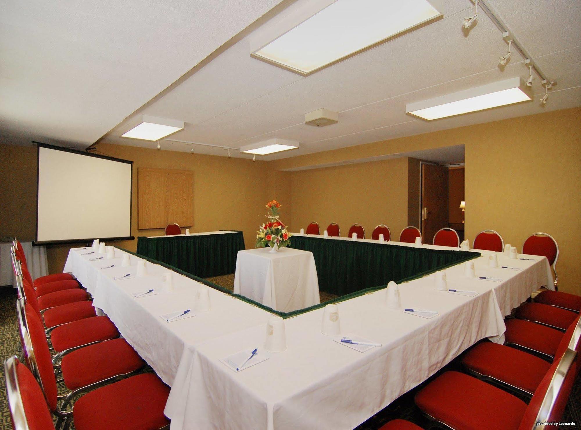 Quality Inn & Suites Brampton Esterno foto