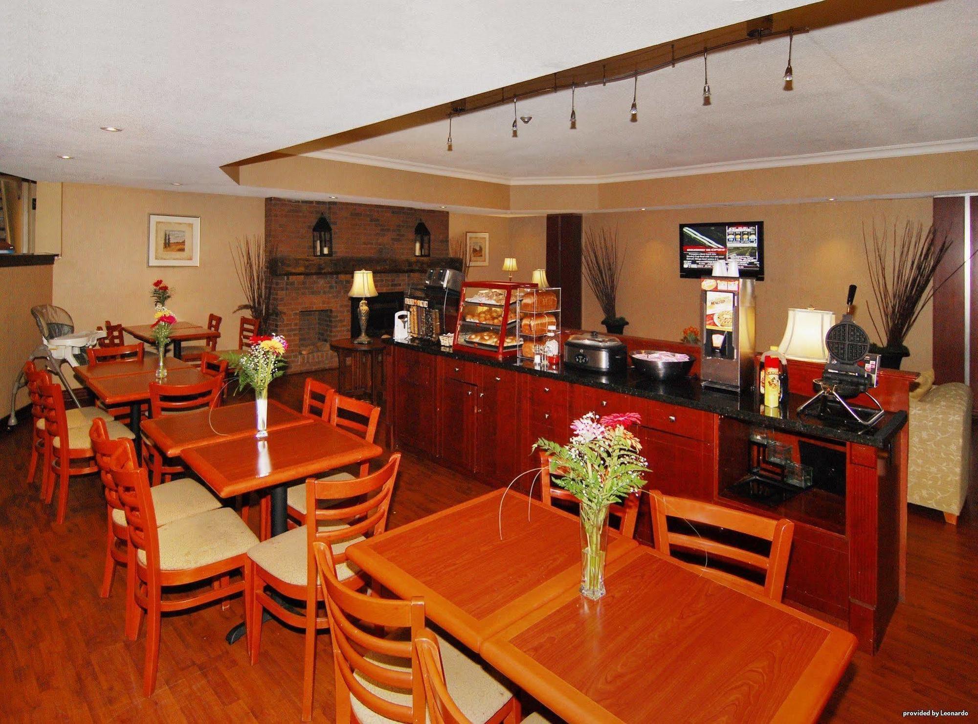 Quality Inn & Suites Brampton Esterno foto